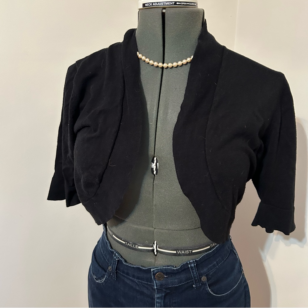 Mossimo Women's Black Cropped Cardigan Size Xl